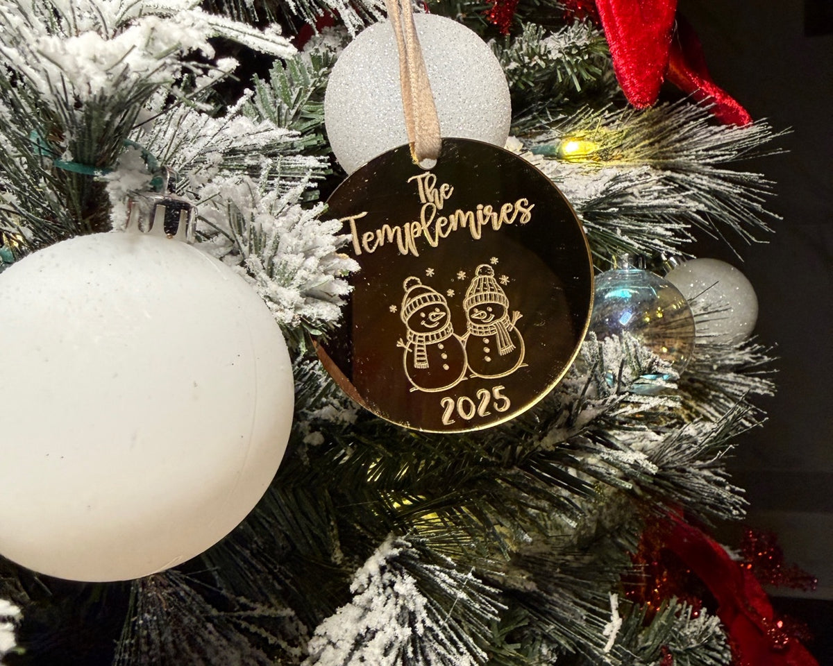 Personalized Gold Mirror Snowman Ornament – Custom Family Name & Year
