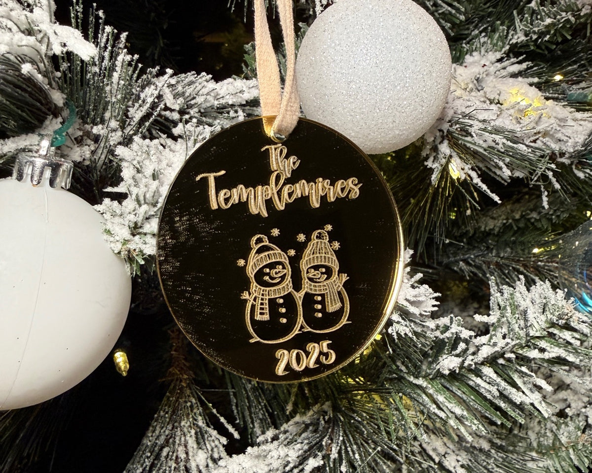 Personalized Gold Mirror Snowman Ornament – Custom Family Name & Year