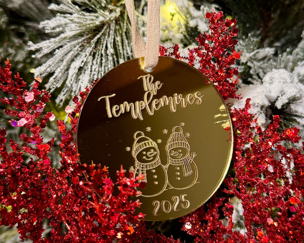 Personalized Gold Mirror Snowman Ornament – Custom Family Name & Year
