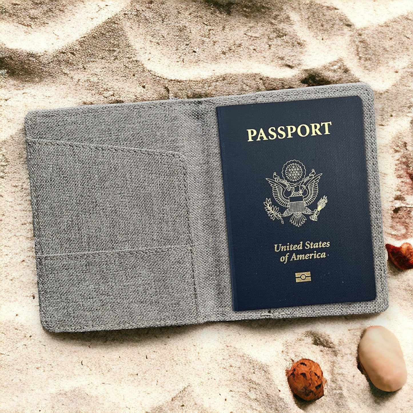 Custom Flag Passport Covers – Personalized with USA, Mexico, El Salvador, Honduras, Guatemala, and More Flags