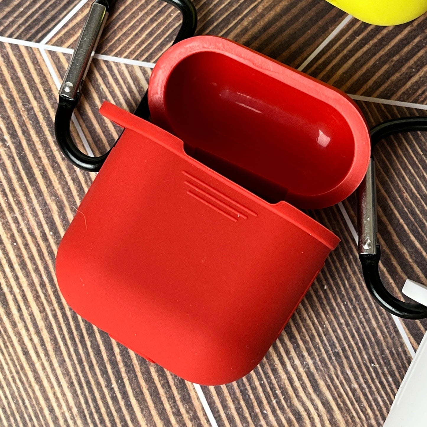Silicone Airpod Case for Generation 1 or 2 with Clip - CLEARANCE